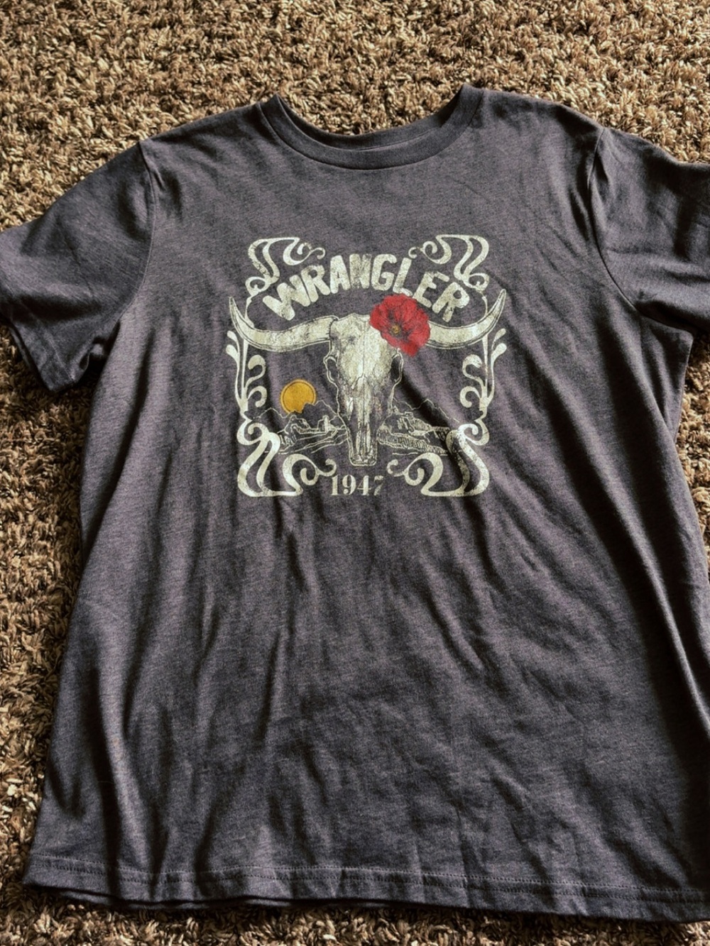 Wrangler Women's Charcoal Graphic Tee with Skull Motif